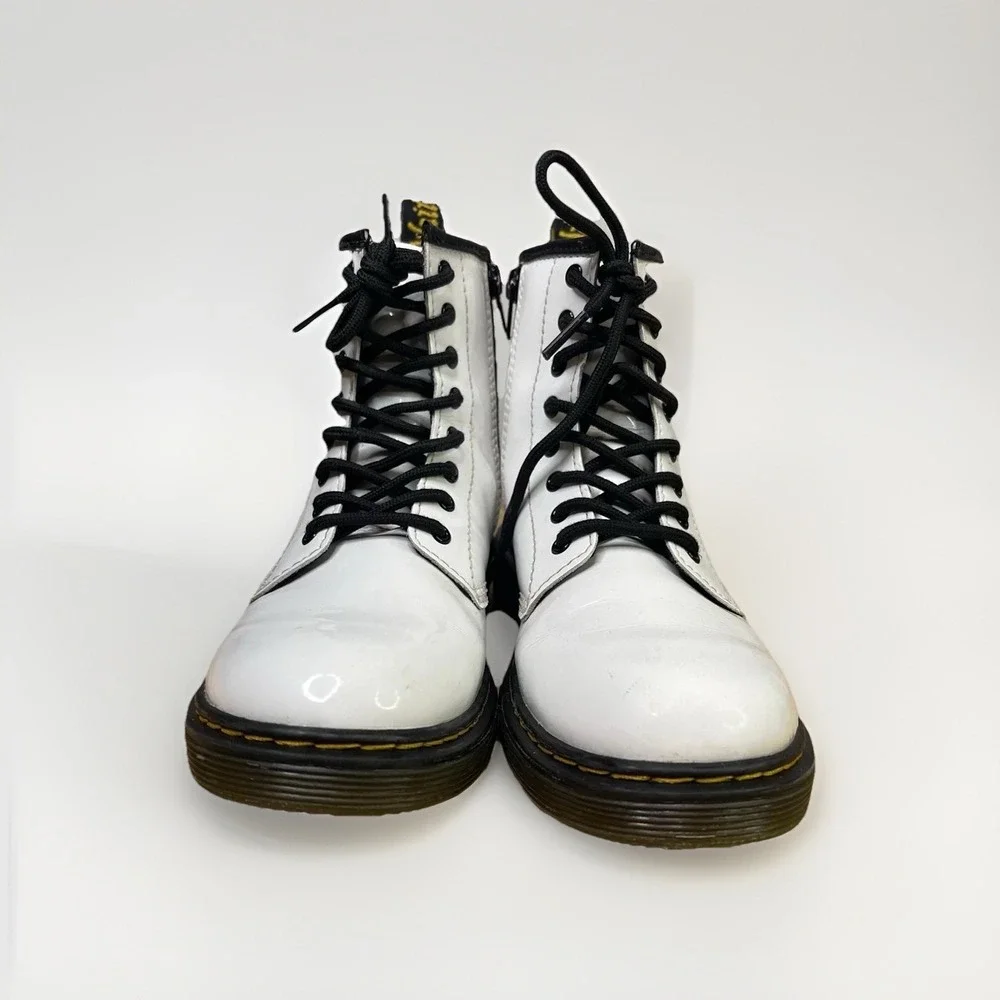 Dr‎ Martens 1460 White Patent Leather Boots Youth US 3 UK 2 EU 34 Unisex